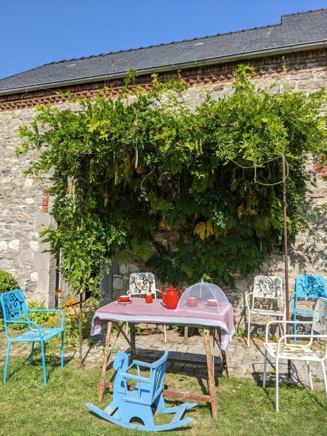 Bed and Breakfast La Grange De Dourlers Exterior foto